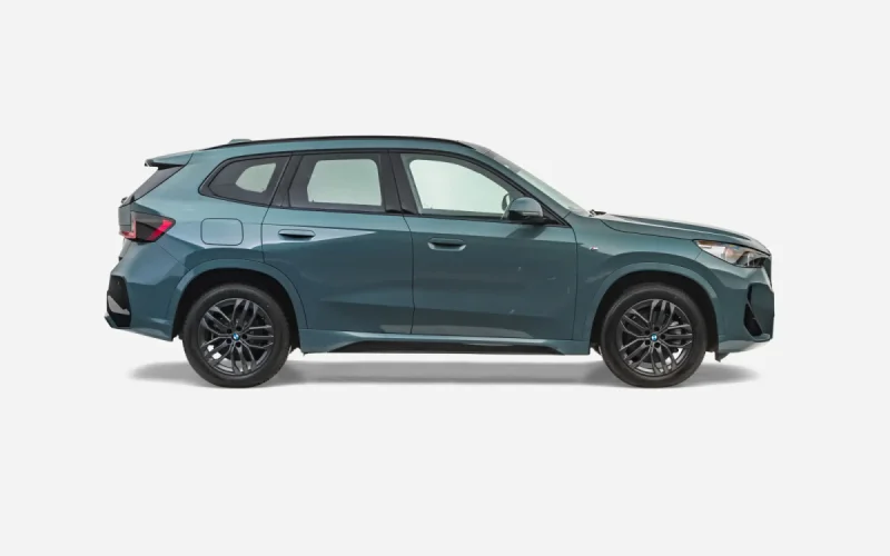 BMW X1, widok z boku
