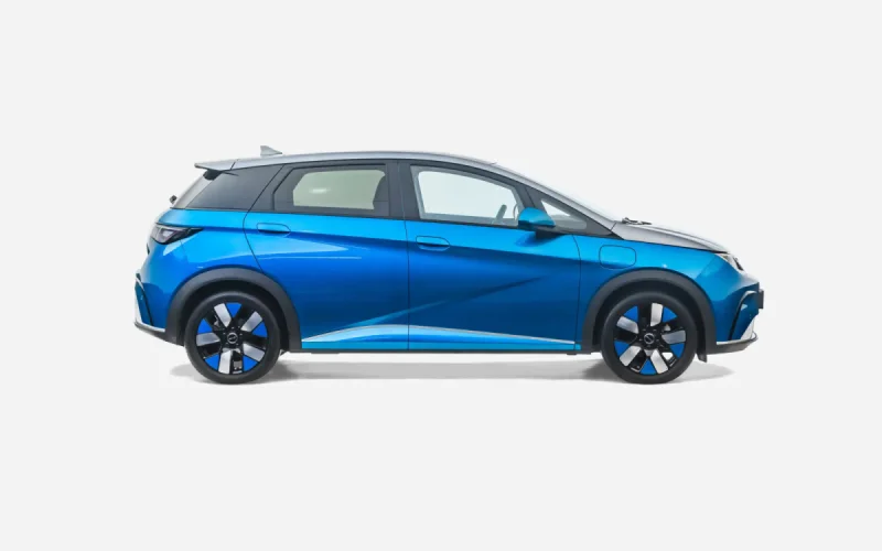 BYD Dolphin Surf, widok z boku