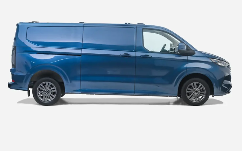 Ford Transit Custom, widok z boku