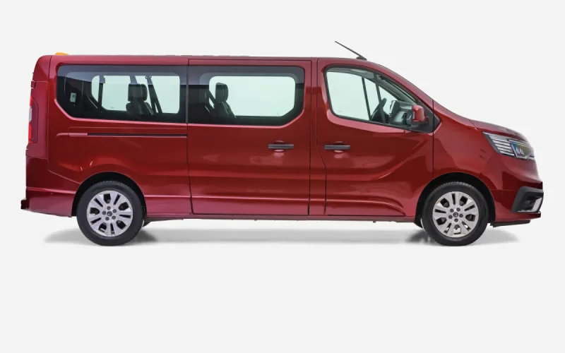Renault Trafic, widok z boku