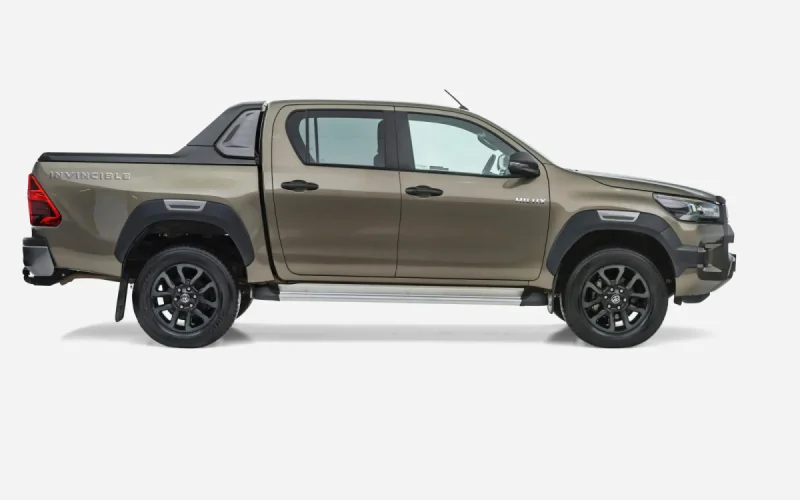 Toyota Hilux, widok z boku